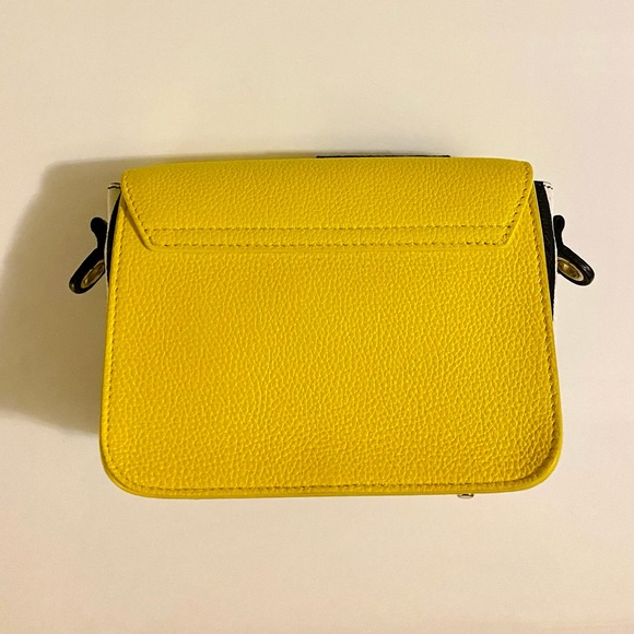 ⭐️HOST PICK⭐️Furla Metropolis leather crossbody bag - Picture 6 of 13